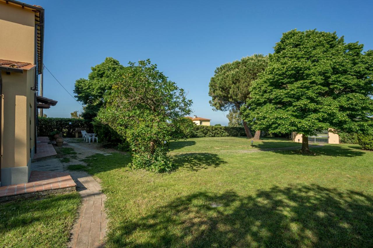 Podere Belvedere Ливорно Екстериор снимка