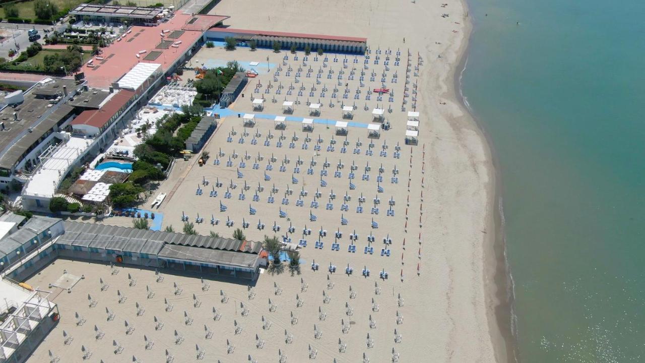 Podere Belvedere Ливорно Екстериор снимка